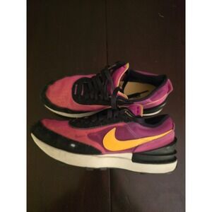 Nike Waffle One GS Active Fuchsia University Gold DC0481-600 Mens 7Y Womens 8.5